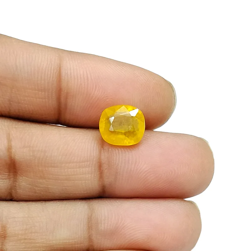 Yellow Sapphire-3.0 Carat (3.35 Ratti)-Origin-Bangkok