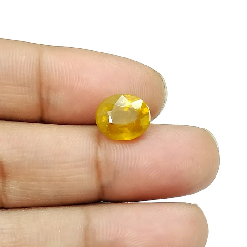 Yellow Sapphire-4.1 Carat (4.50 Ratti)-Origin-Bangkok