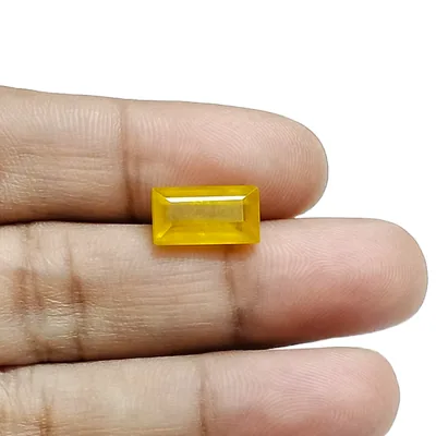 Yellow Sapphire-4.3 Carat (4.7 Ratti)-Origin-Bangkok