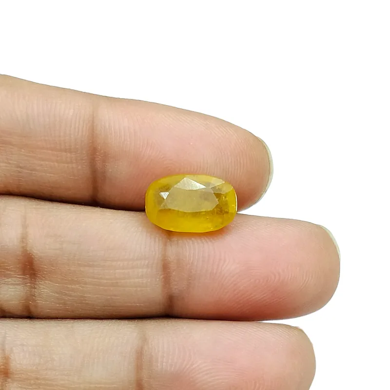 Yellow Sapphire-4.7 Carat (5.25 Ratti)-Origin-Bangkok